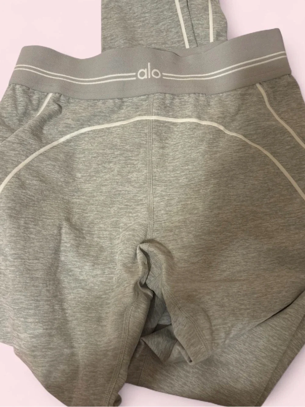 ALO Yoga gray leggings